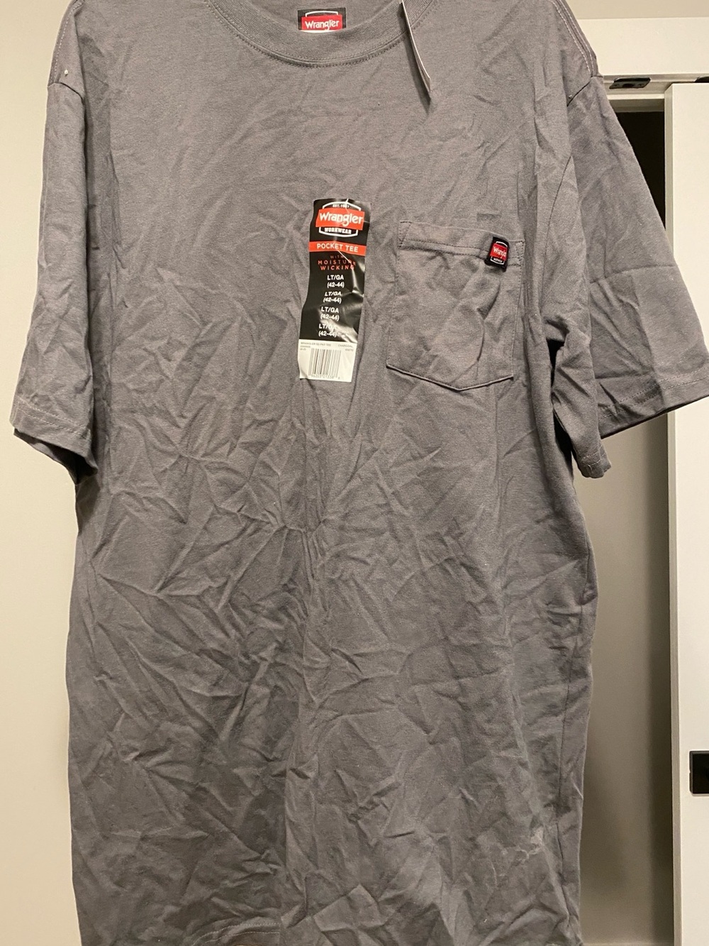 Wrangler Men’s Short Sleeve Pocket T-Shirt — Gray